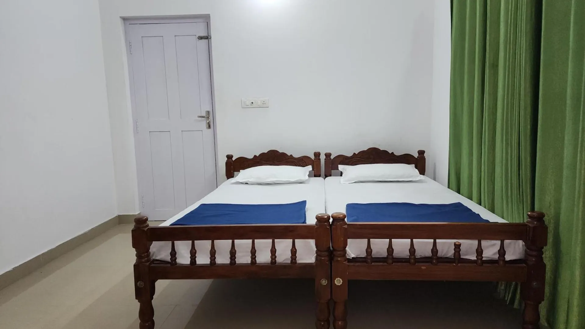 Navarang Villa Kalpatta
